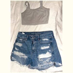 American Eagle High waisted loose fit jean shorts women’s